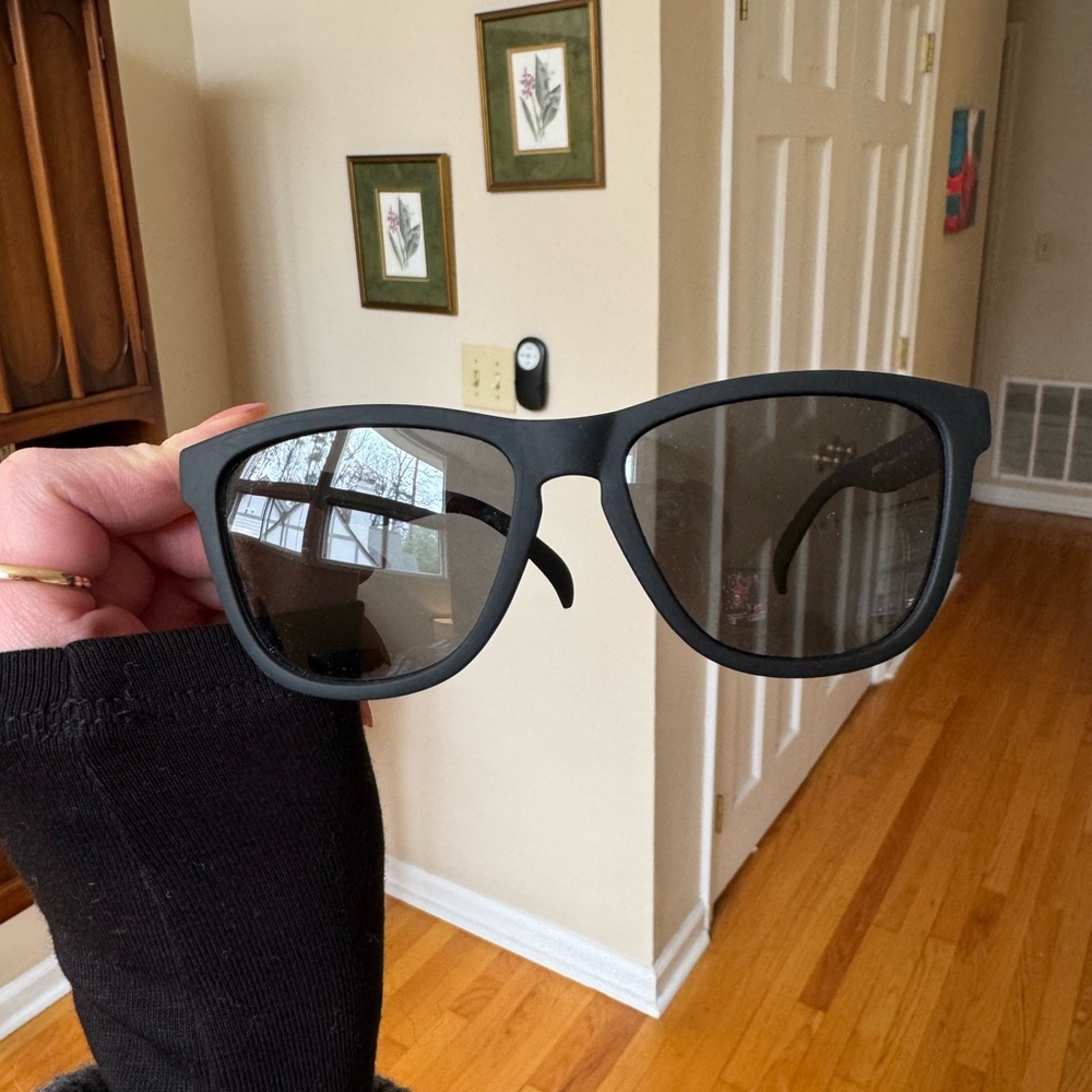 Brand New Goodr Sunglasses – Back 9 Blackout (Discontinued)